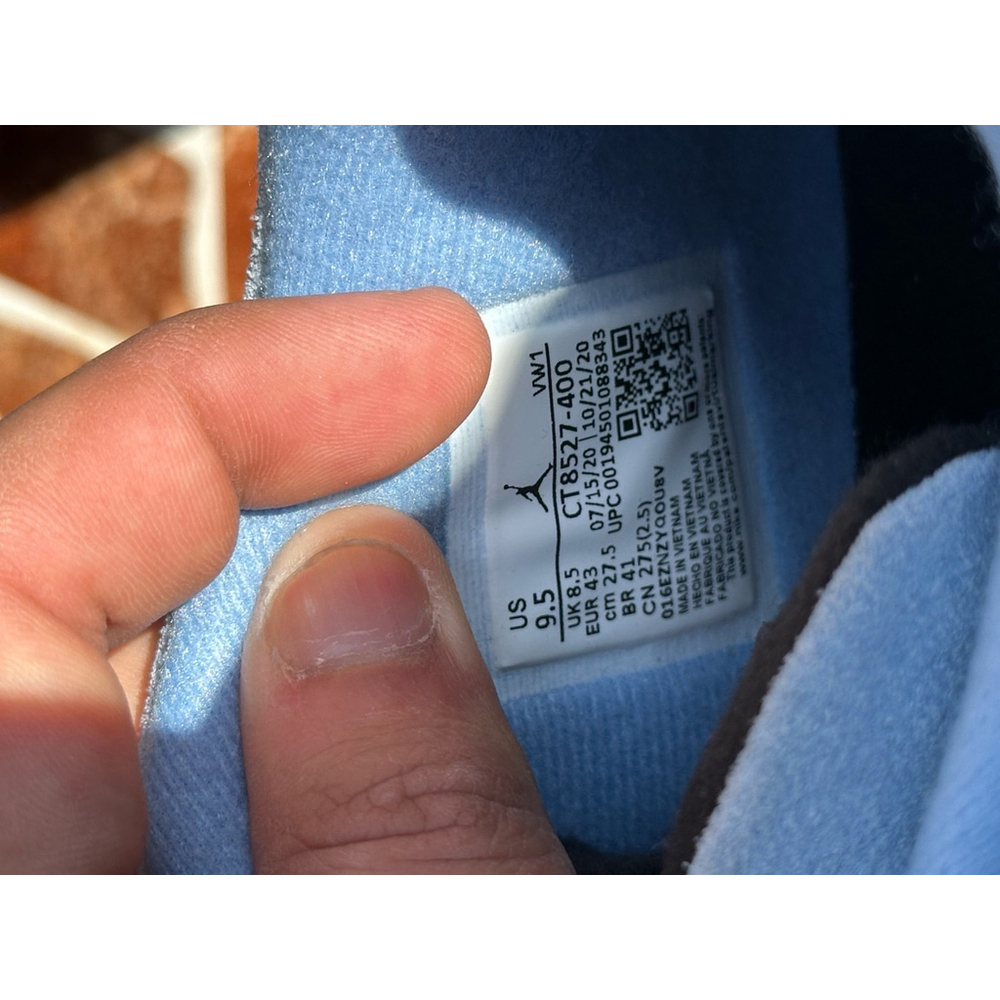 US seller Jordan 4 Retro University Blue Size 9.5 Sneakers ct85271-400 defective - Picture 5 of 5